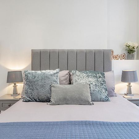 2-Bed Notting Hill / Portobello Лондон Екстериор снимка