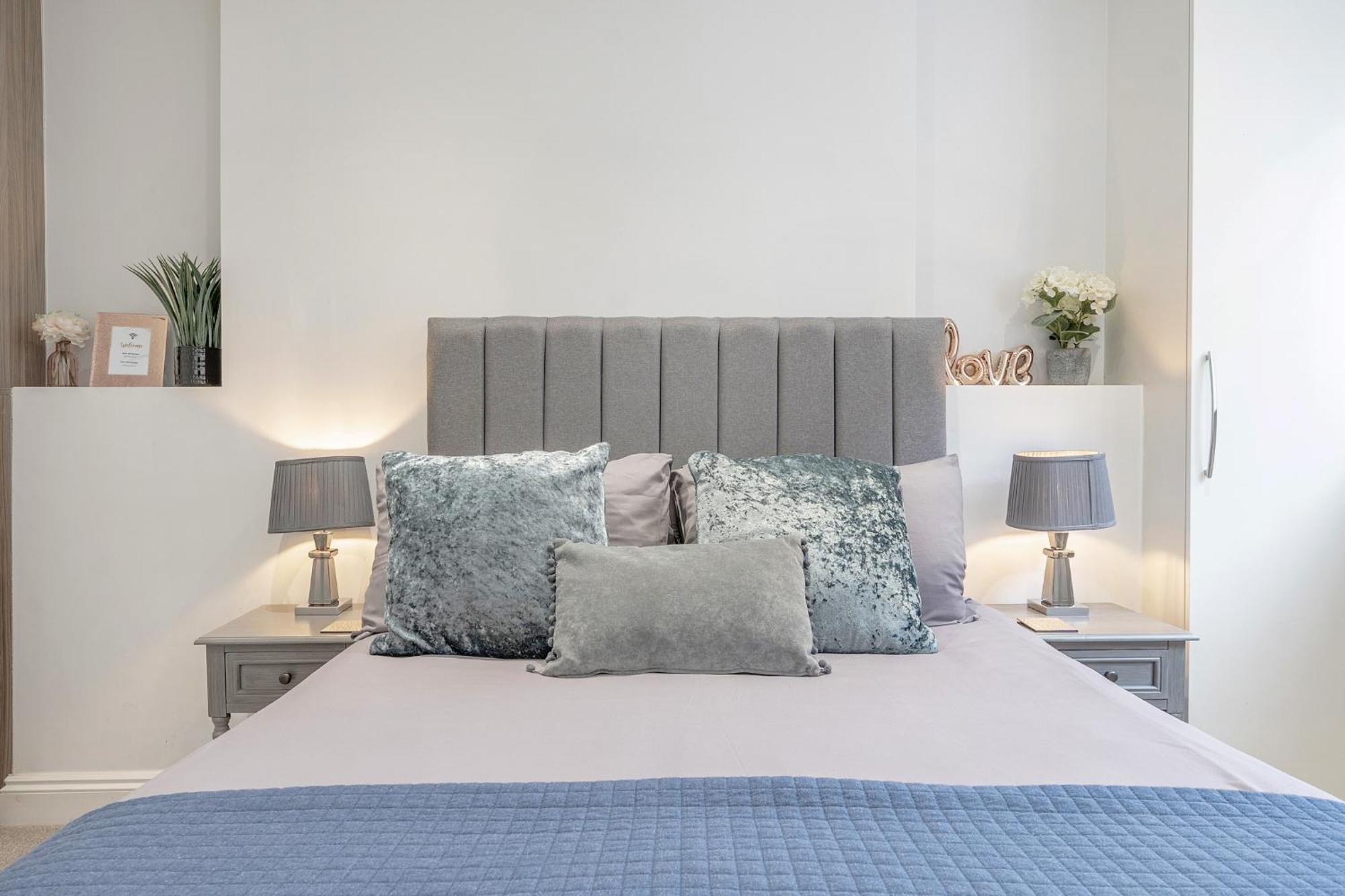 2-Bed Notting Hill / Portobello Лондон Екстериор снимка